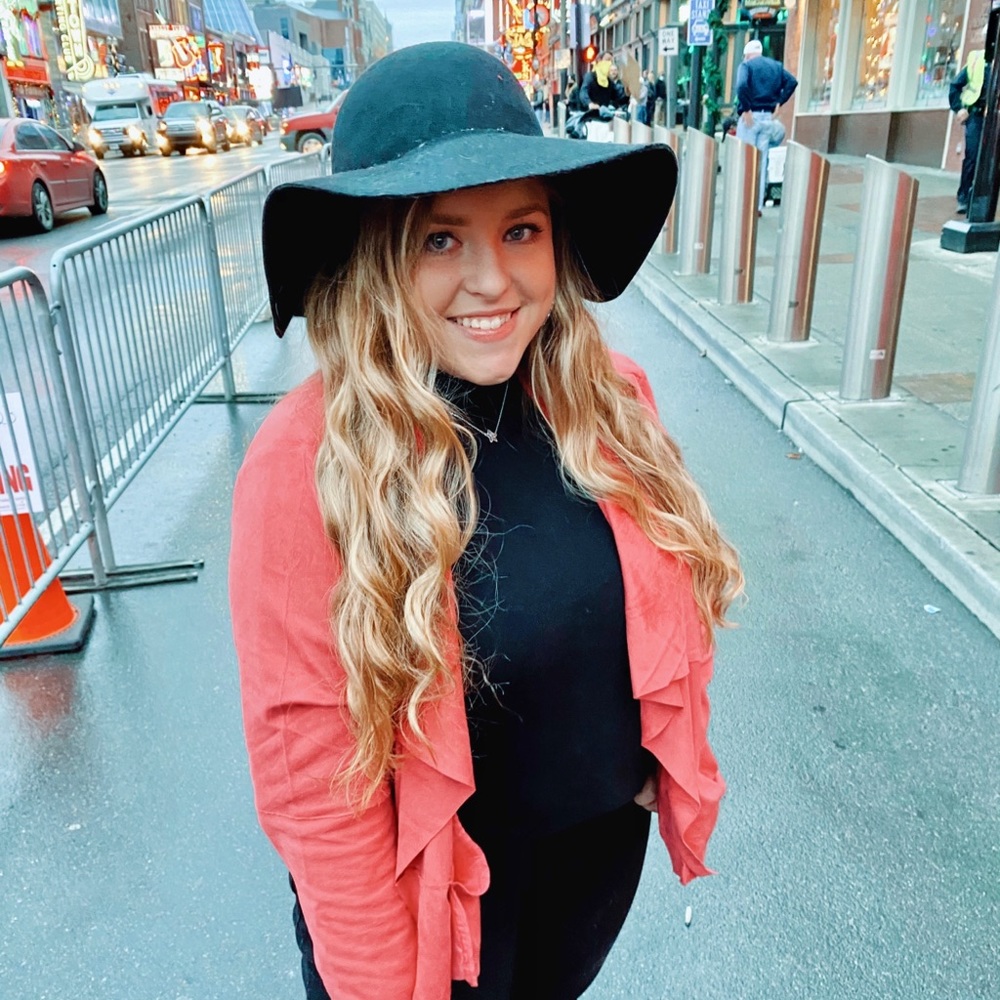 Meet your Posher, Kourtney